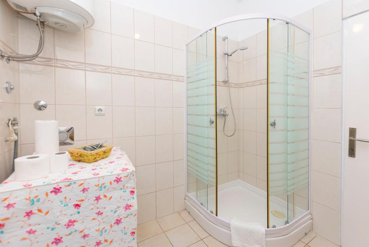 Apartments Milica Kaštela Zewnętrze zdjęcie