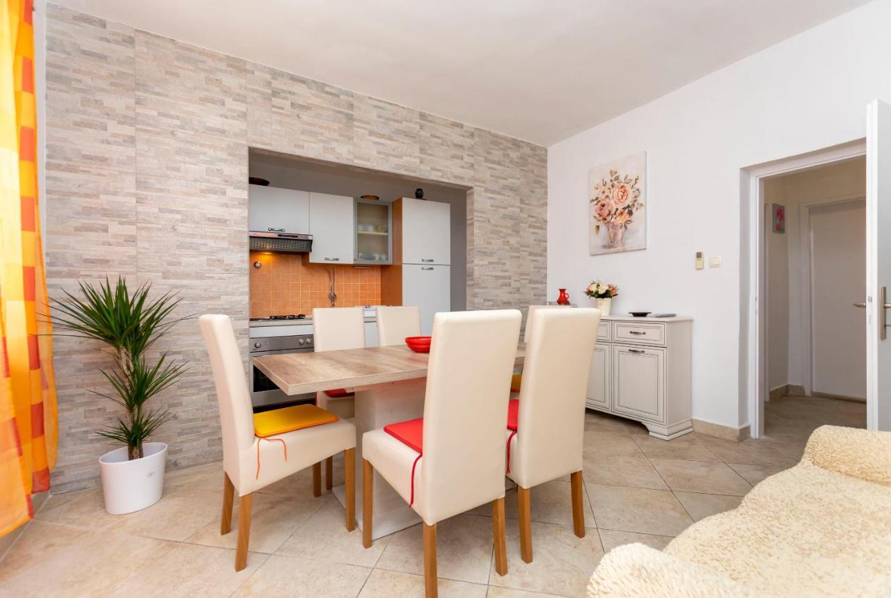 Apartments Milica Kaštela Zewnętrze zdjęcie