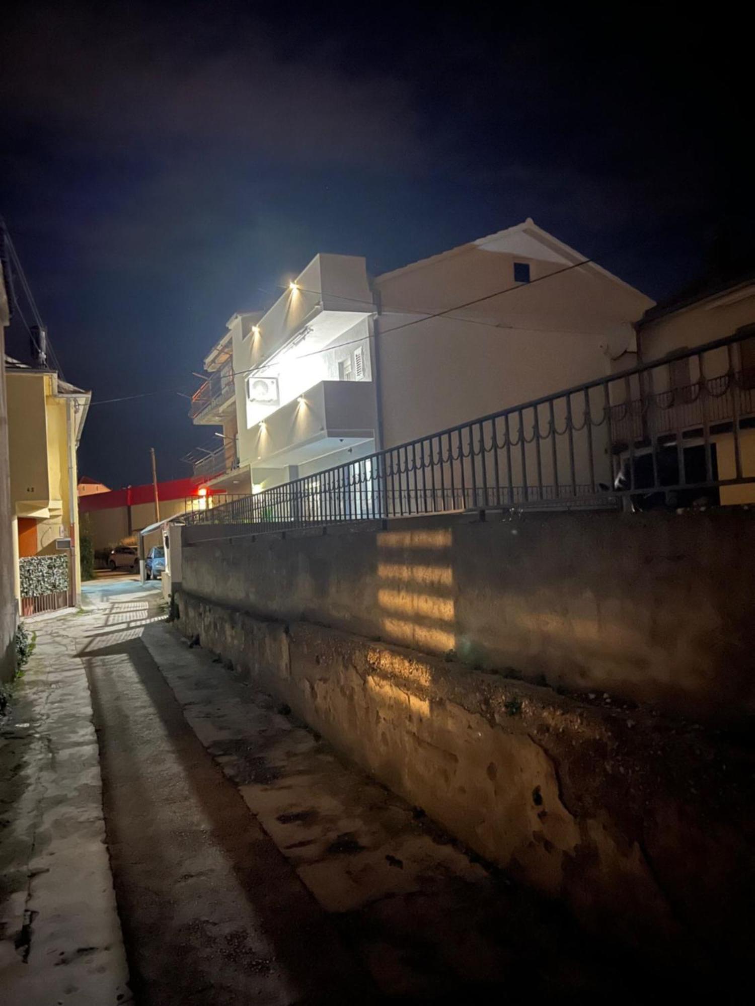 Apartments Milica Kaštela Zewnętrze zdjęcie